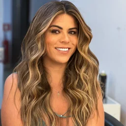 Camila Duarte Cabral, CEO do SÜ Hair Concept